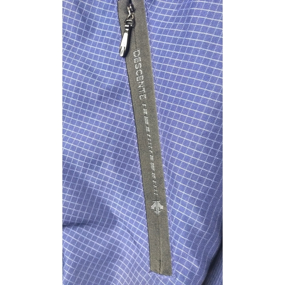 Descente  Blue Plaid Track Full Zip Men"s Jacket . - Picture 3 of 7